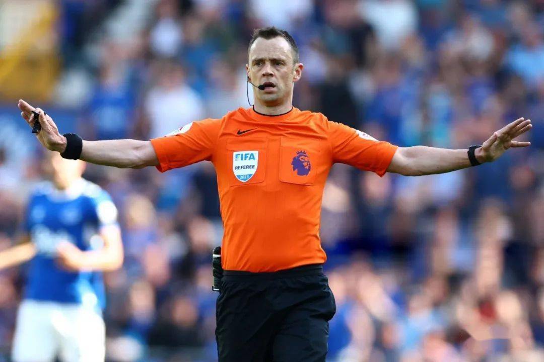 冲刺阶段社区盾焦点战;西班牙国家队完成防线松动;令人意外;临场指挥获称赞的简单介绍 冲刺阶段社区盾焦点战;西班牙国家队完成防线松动;令人意外;临场指挥获称赞的简单介绍